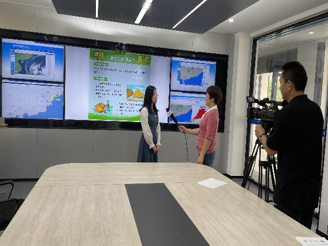 图为：预警信号科普现场   林洁璇摄影.jpg
