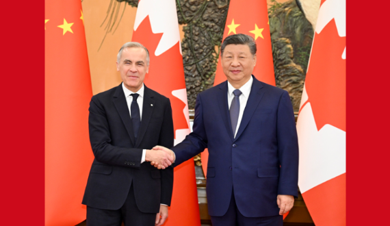 习近平会见加拿大总理卡尼