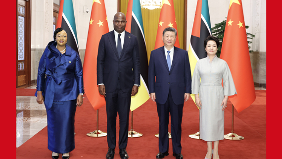 习近平同莫桑比克总统查波会谈