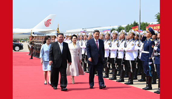 习近平出席金正恩举行的欢送仪式