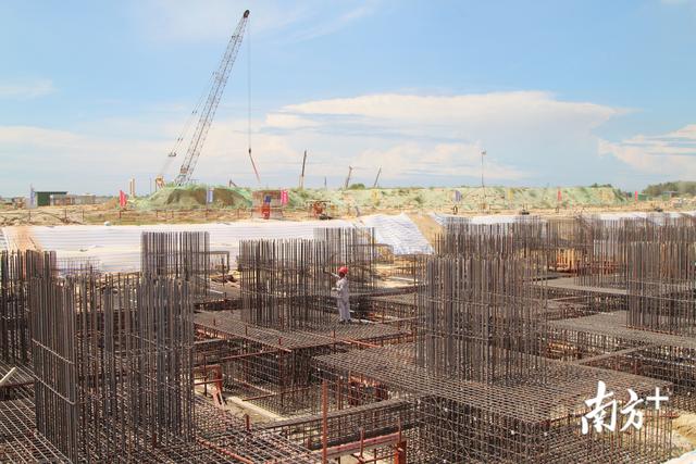 广东石化炼化一体化项目建设快速推进：7000建设者奋战一线，主项单元已开工102个