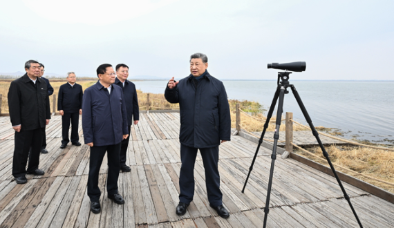习近平在内蒙古乌兰察布考察