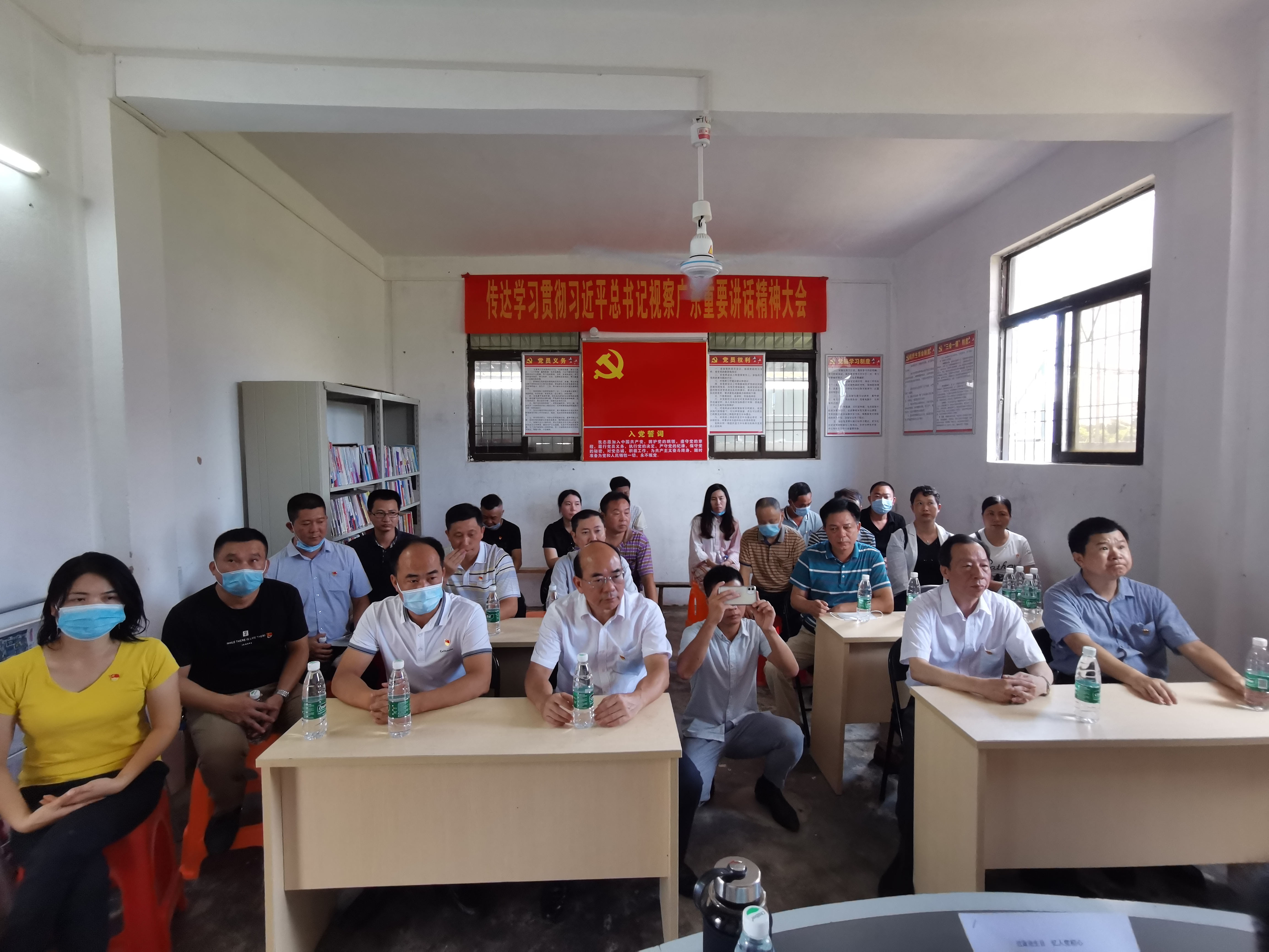 e2aea7d21c5794013bb7a6c83202bc8.jpg