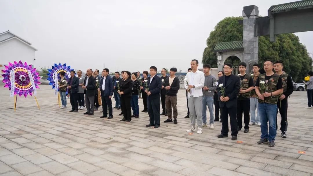不忘家乡好儿郎 千里寻亲祭忠魂——我市首次集中组织烈士亲属开展异地祭扫揭阳籍烈士活动侧记